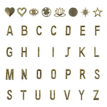 Görseli Galeri görüntüleyiciye yükleyin, YOUZ. Kişiselleştirilebilir Deri iPhone Kılıfı - Black/Gold
